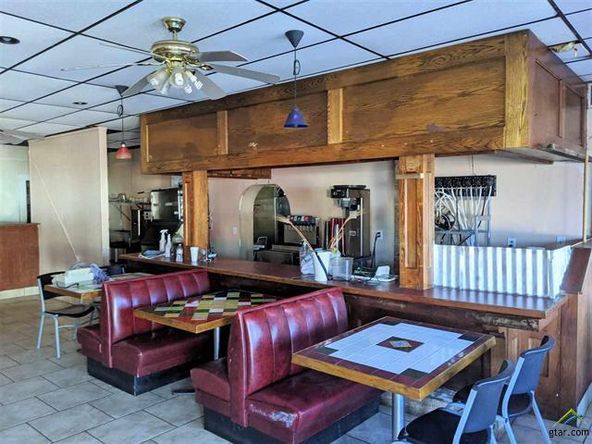 102 E Broadway St, Big Sandy, TX 75755